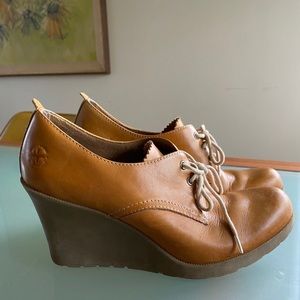 Doc Dr Martens Wedges Camel Size 8